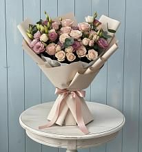 Букет цветов из:  Розы и Лизиантусы #REPLACE_PRED# Черном Яре