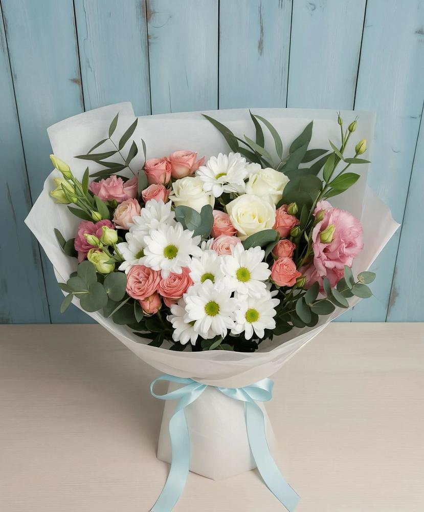 Букет цветов из: Розы, Лизиантусы и Хризантемы в Черном Яре