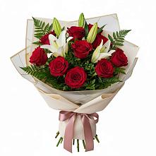 Букет цветов из:  Лилии и Розы в Черном Яре