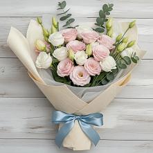 Букет цветов из:  Лизиантусы в Черном Яре