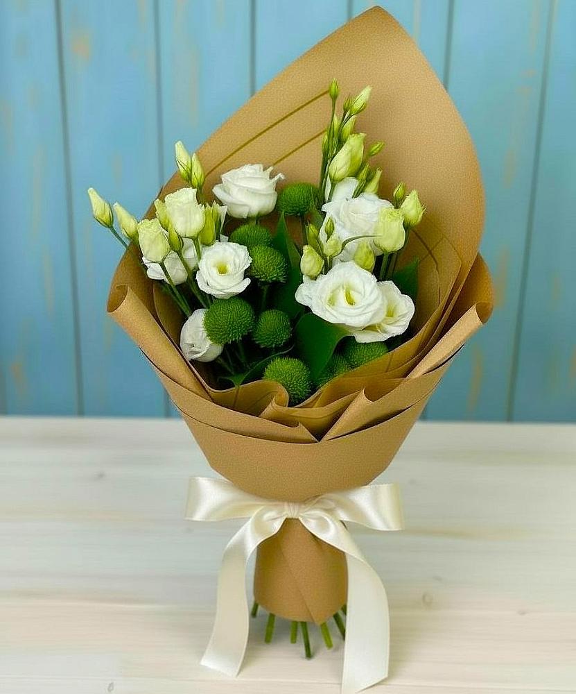 Букет цветов из: Хризантемы и Лизиантусы в Черном Яре