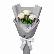 Букет 3 белые розы в Черном Яре