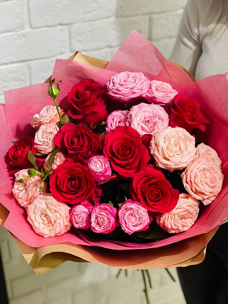 Букет цветов из: Розы в Черном Яре