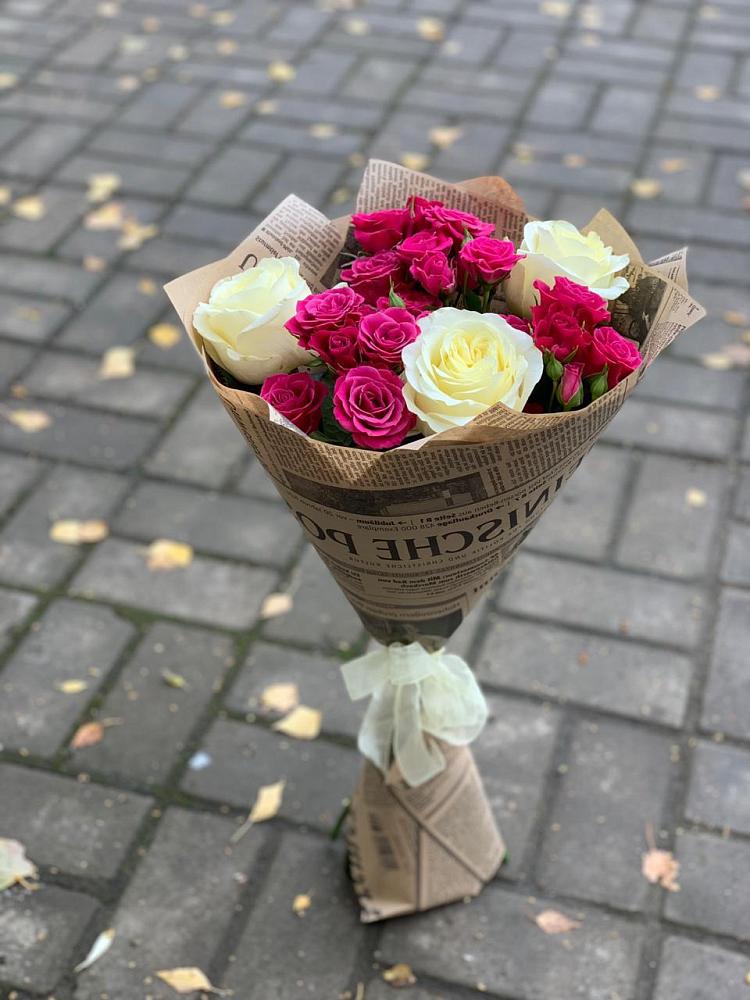 Букет цветов из: Розы в Черном Яре