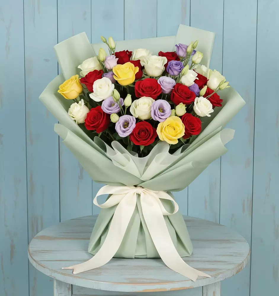 Букет цветов из: Розы в Черном Яре