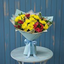 Букет цветов из:  Альстромерии и Хризантемы в Черном Яре