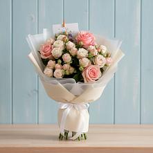 Букет цветов из:  Розы #REPLACE_PRED# Черном Яре